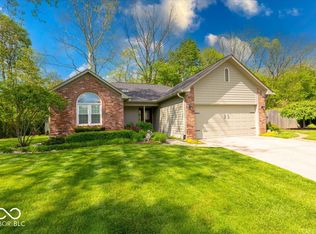 1120 Crystal Ct, Avon, IN 46123