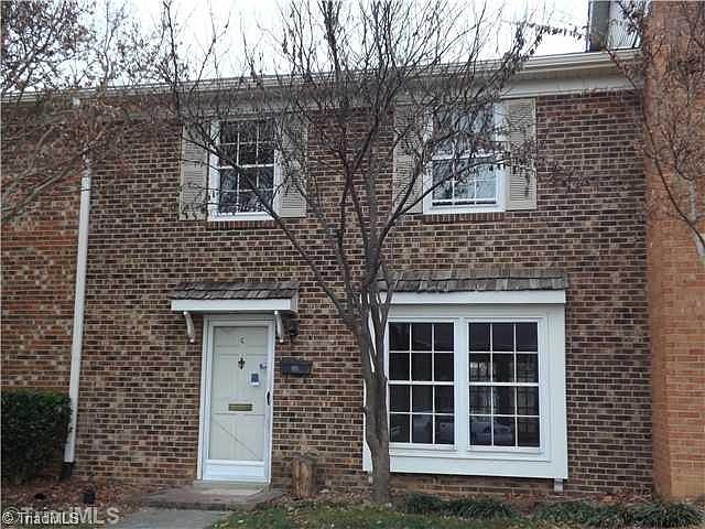 1st image of 3206 Regents Park Ln