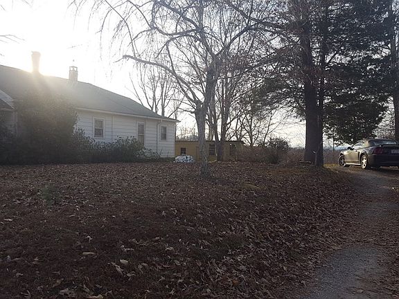5th image of 618 Old Hwy #18