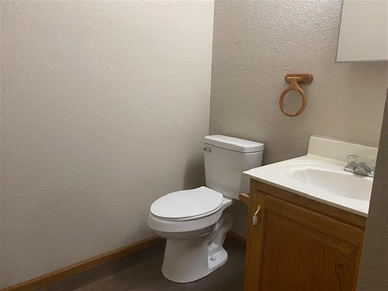 804 Hickory St #4 — Photo 9