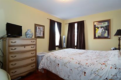 5th image of 237 51st Ave