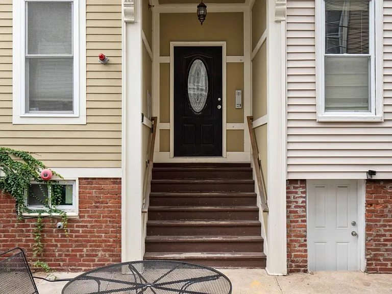 19 Burrill Pl #3 — Photo 15