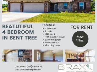 5578 W Pecan St, Springfield, MO 65802