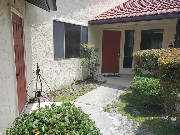 3rd image of 201 Clusterwood Dr #201