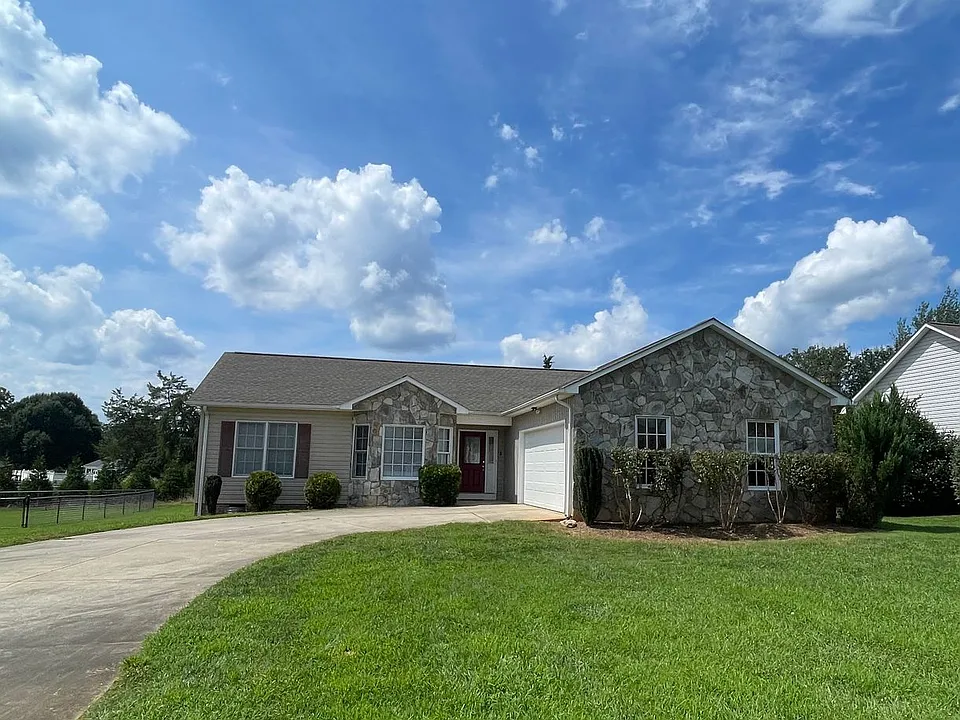 1444 Farmington Hills Dr