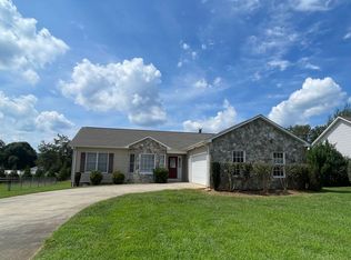 1444 Farmington Hills Dr, Conover, NC 28613