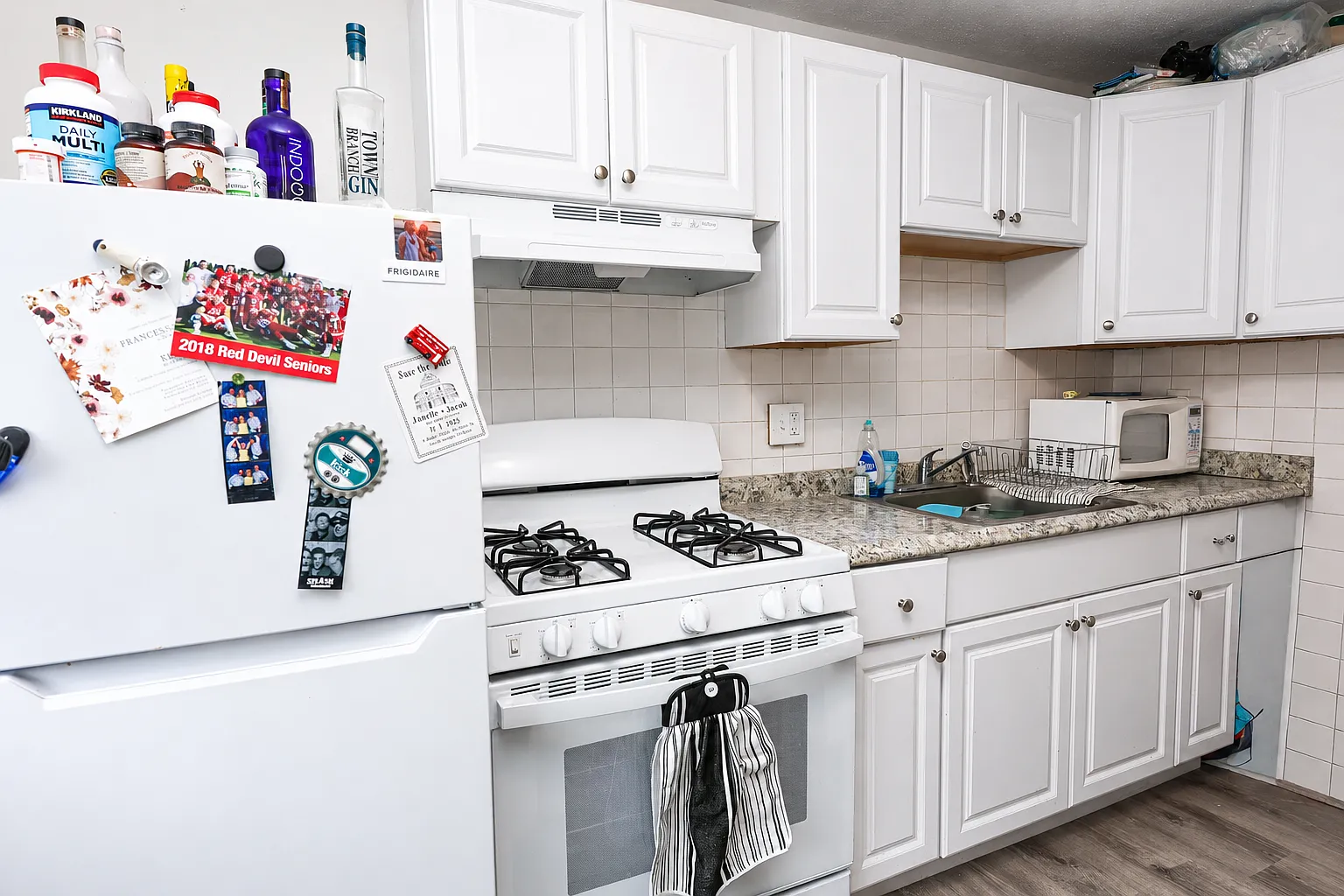 Studio, $1,800 — Photo 1