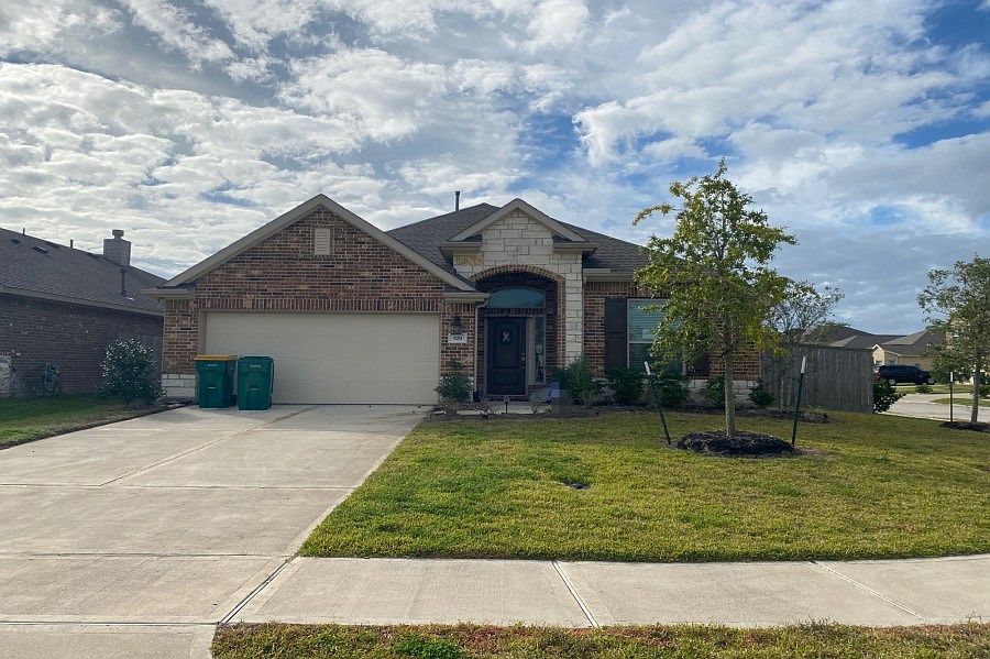 1st image of 529 Augusta Crossing Ln