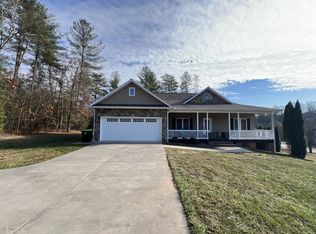 142 Lexi Dr, Millers Creek, NC 28651