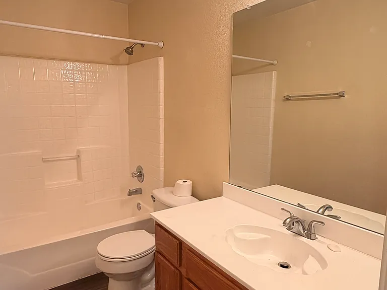 3207 Scenic Glen Dr — Photo 19
