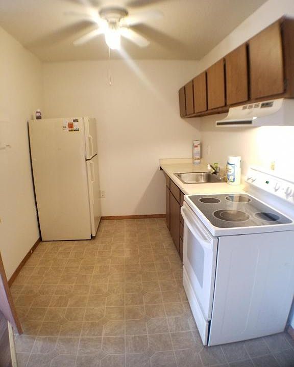 116 S Main St Westby, WI Zillow Apartments for Rent in Westby