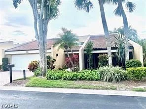 4751 Harbortown Ln — Photo 30
