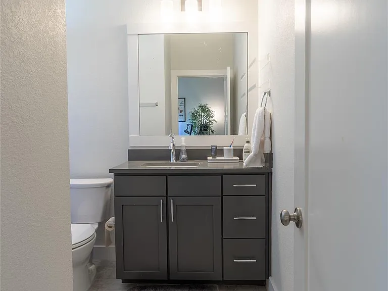 2827 Manor Rd #4101 — Photo 31