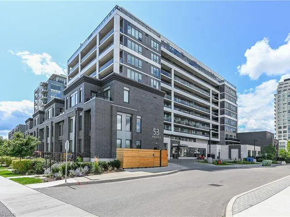 53 Arthur St N #406, Guelph, ON N1E 4T8