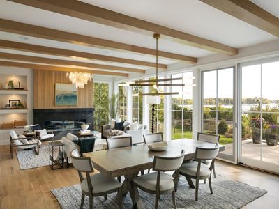 1038 Lake St E, Wayzata, MN, 55391