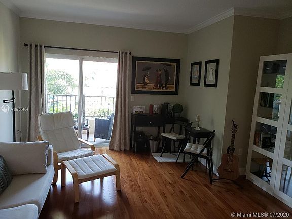 3rd image of 20 Avenue Calabria 202