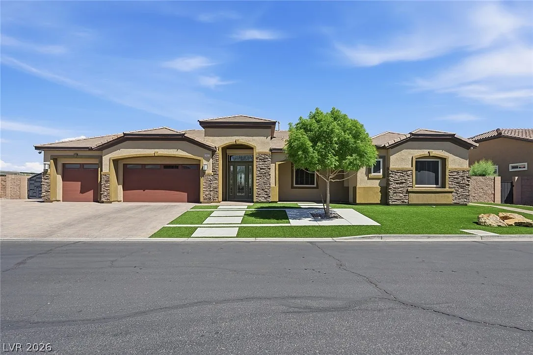 5 bed, 3666 sqft, $9,500 — Photo 1