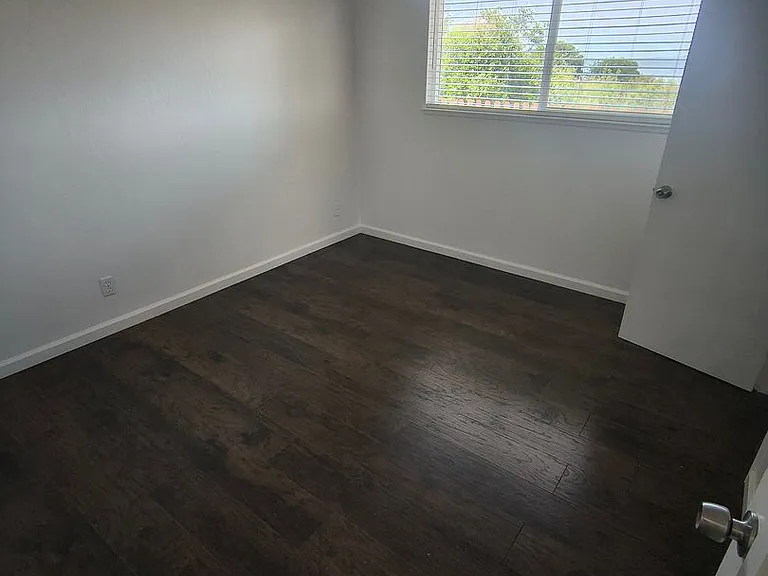 2275 Cypress Ave — Photo 37