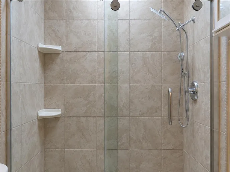 8705 Clearbrook Trl #B — Photo 10