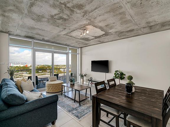 4th image of 3250 NE 1st Ave APT 814
