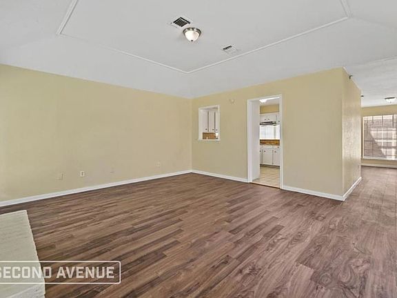 4th image of 11710 Moltere Dr