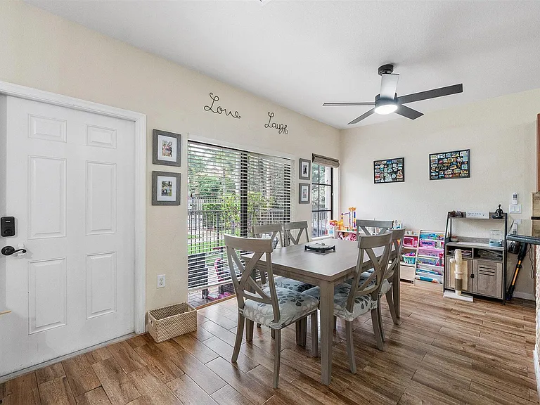 4755 Cypress St #4755 — Photo 8
