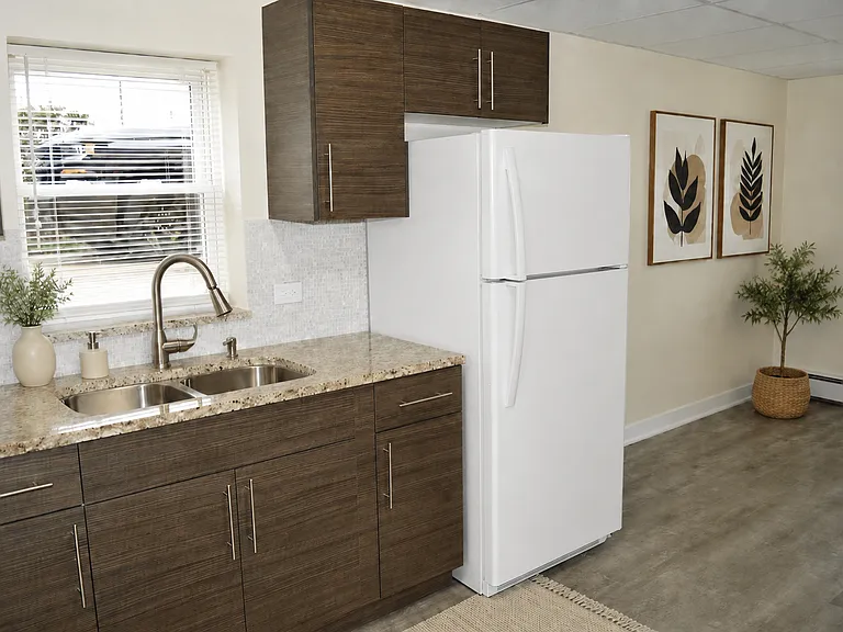 237 N Wood Dale Rd #C — Photo 3