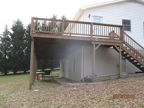 3rd image of 812 Woodland Dr