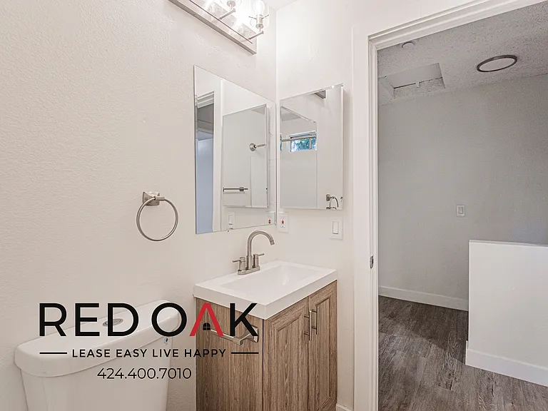 607 W 82nd St #101 — Photo 21