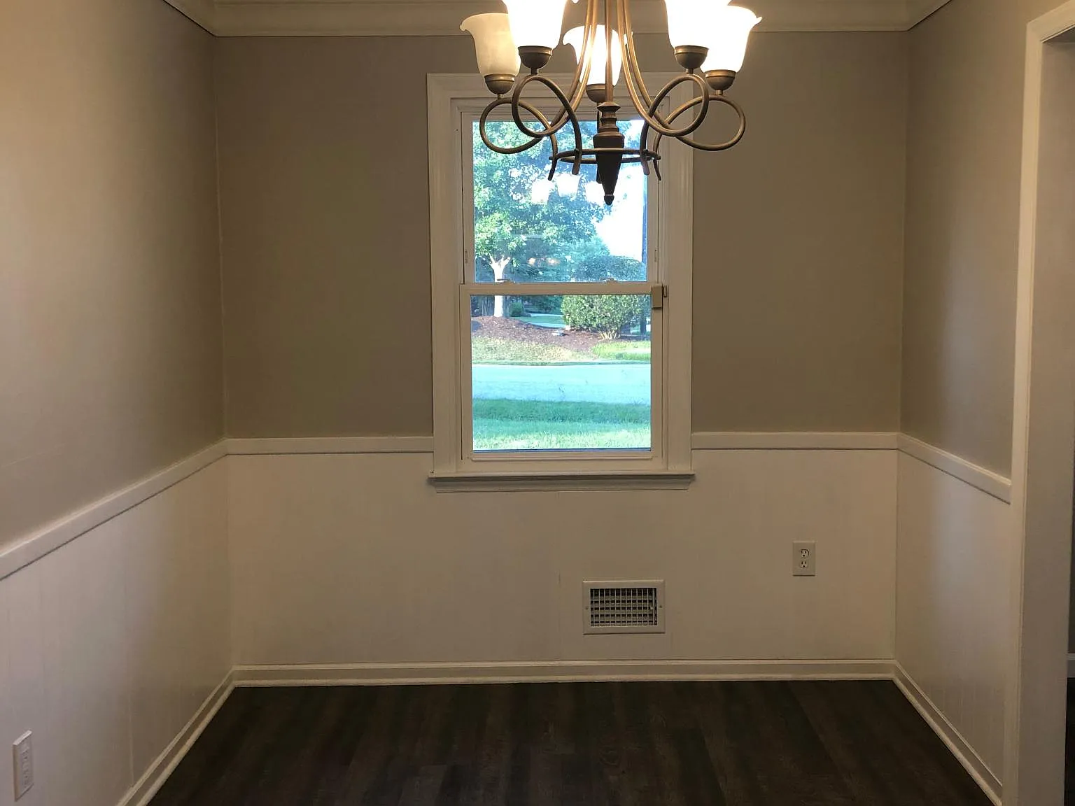 706 Taylors Rd — Photo 4