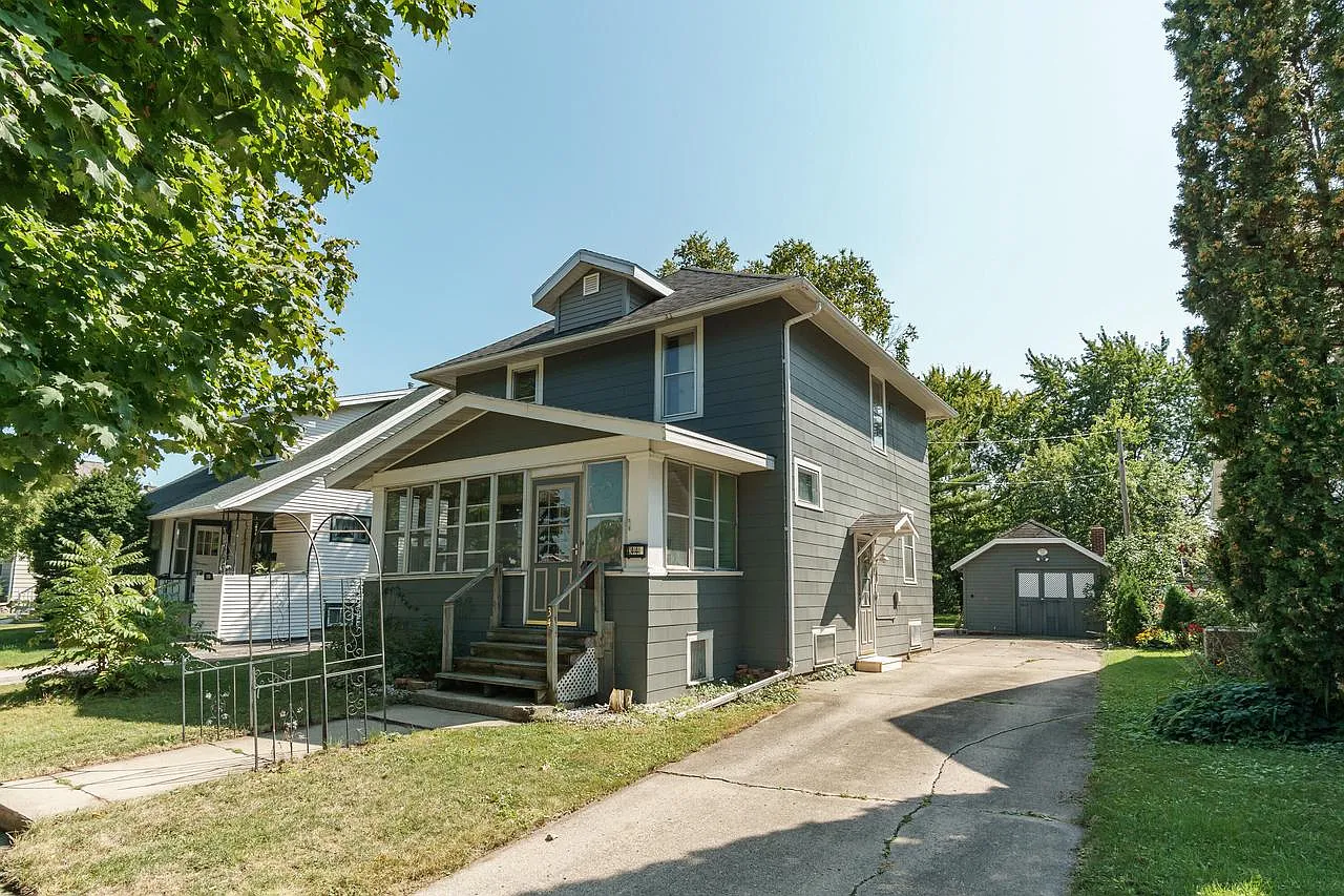 344 3rd STREET photo 1