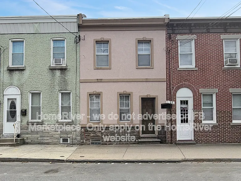 2917 Edgemont St — Photo 1