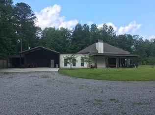 5782 Fords Creek Rd, Woodville, MS 39669