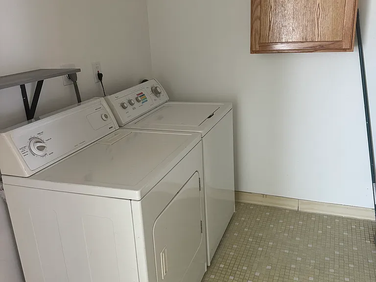 809 Sunset Ln — Photo 7