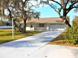 3404 Pineview Dr, Holiday, FL 34691
