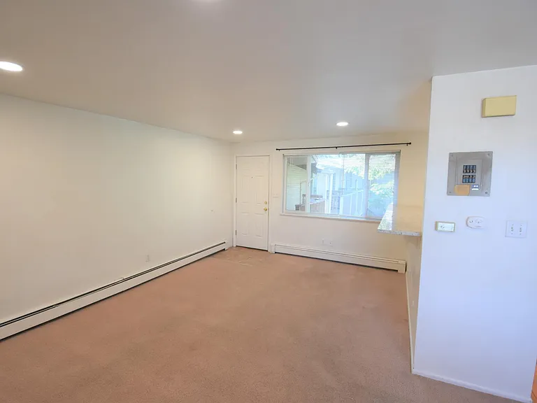1920 19th St #11 — Photo 3
