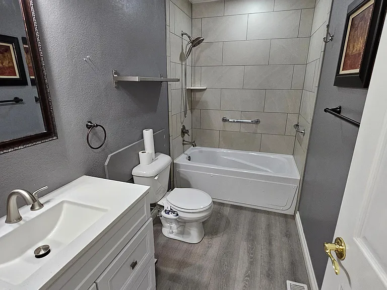 1504 S Salem Cir — Photo 3
