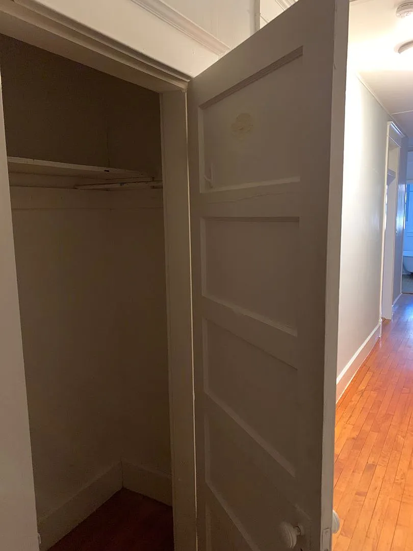 10 Kent Avenue — Photo 3