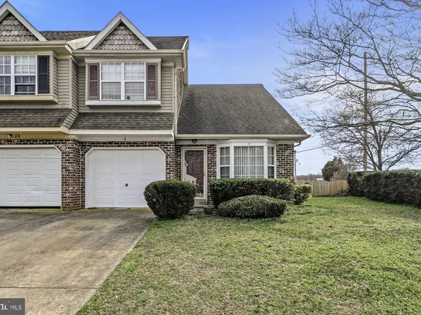 18 Gristmill Dr, Dover, DE 19904