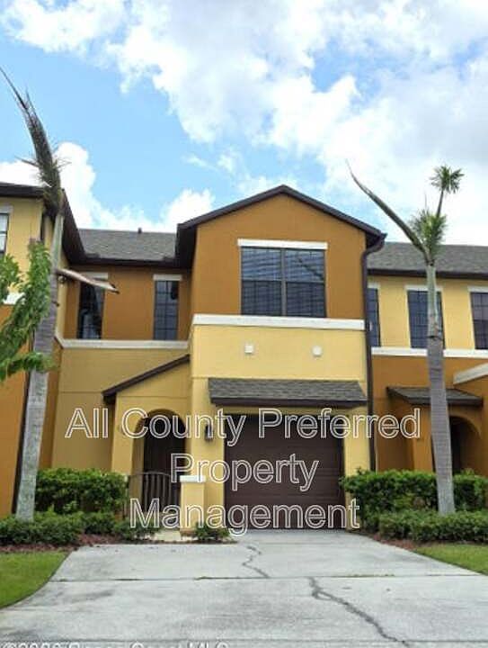 1st image of 1390 Lara Cir Unit 102