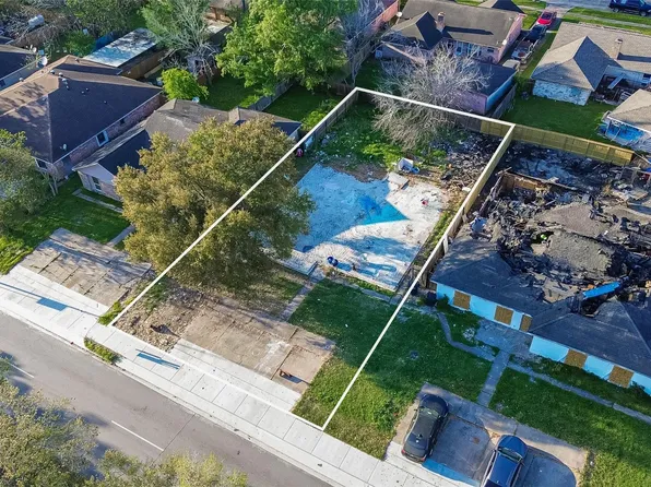 6710 W Fuqua Dr, Missouri City, TX 77489