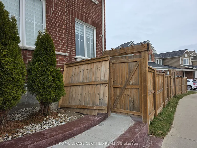 367 Equestrian Way #BASEMENT — Photo 17