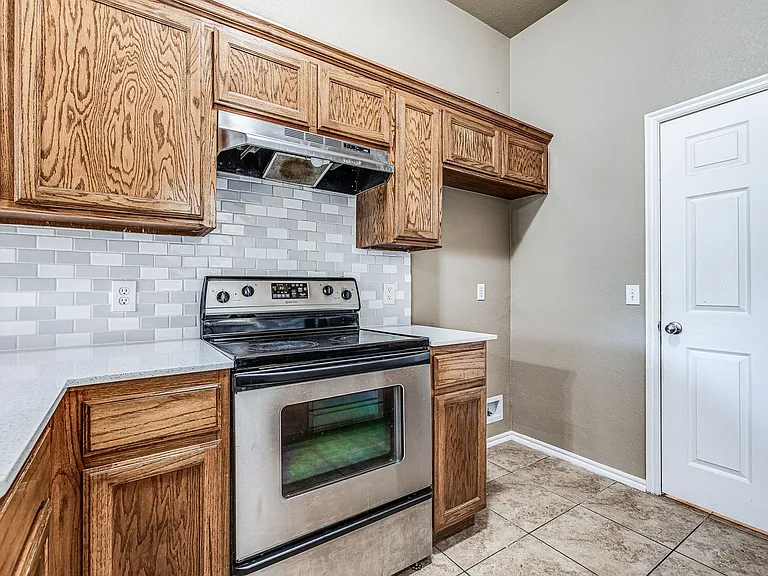 1104 Westridge Dr — Photo 13