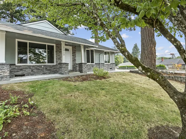 2013 NE Roberts Ct, Gresham, OR 97030