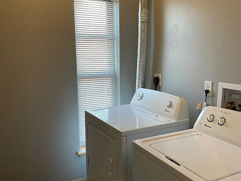 912 S Dubuque St #21 — Photo 10