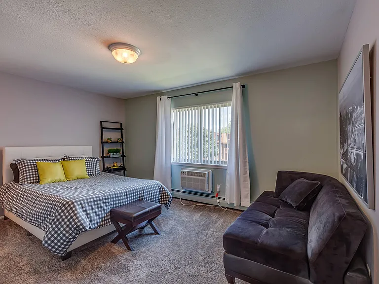Towne Square Apartments and Townhomes — Photo 39