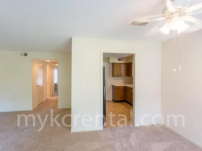 11204 Nieman Rd #101 — Photo 5