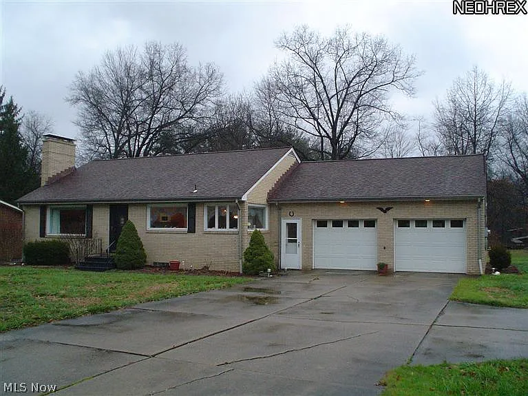 398 North Rd NE photo 1
