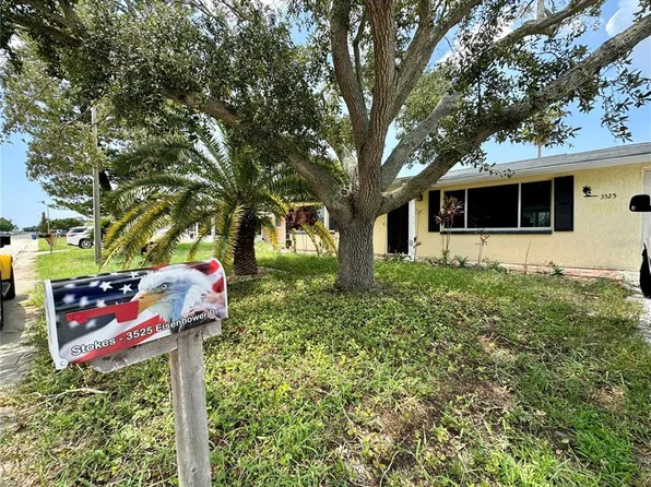 3525 Eisenhower Dr, Holiday, FL 34691