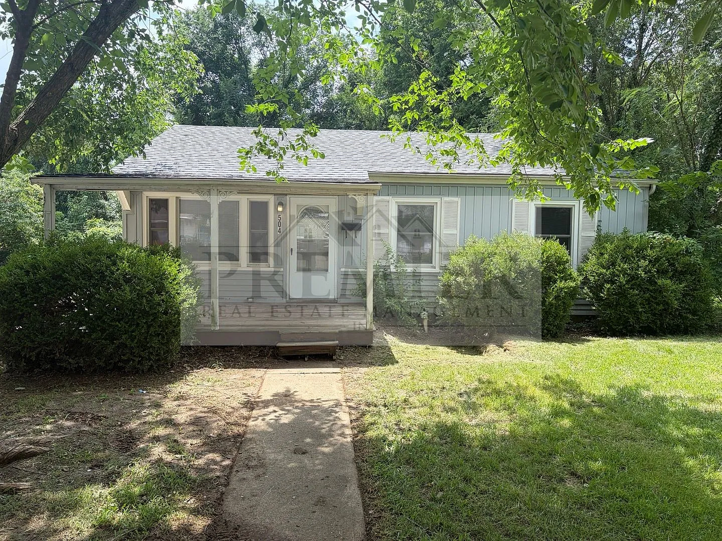 3 bd / 2 ba Home for rent 504 N Westwood Dr, Independence, MO 64057- Rent $1400 (ranch Style fini... — Photo 2